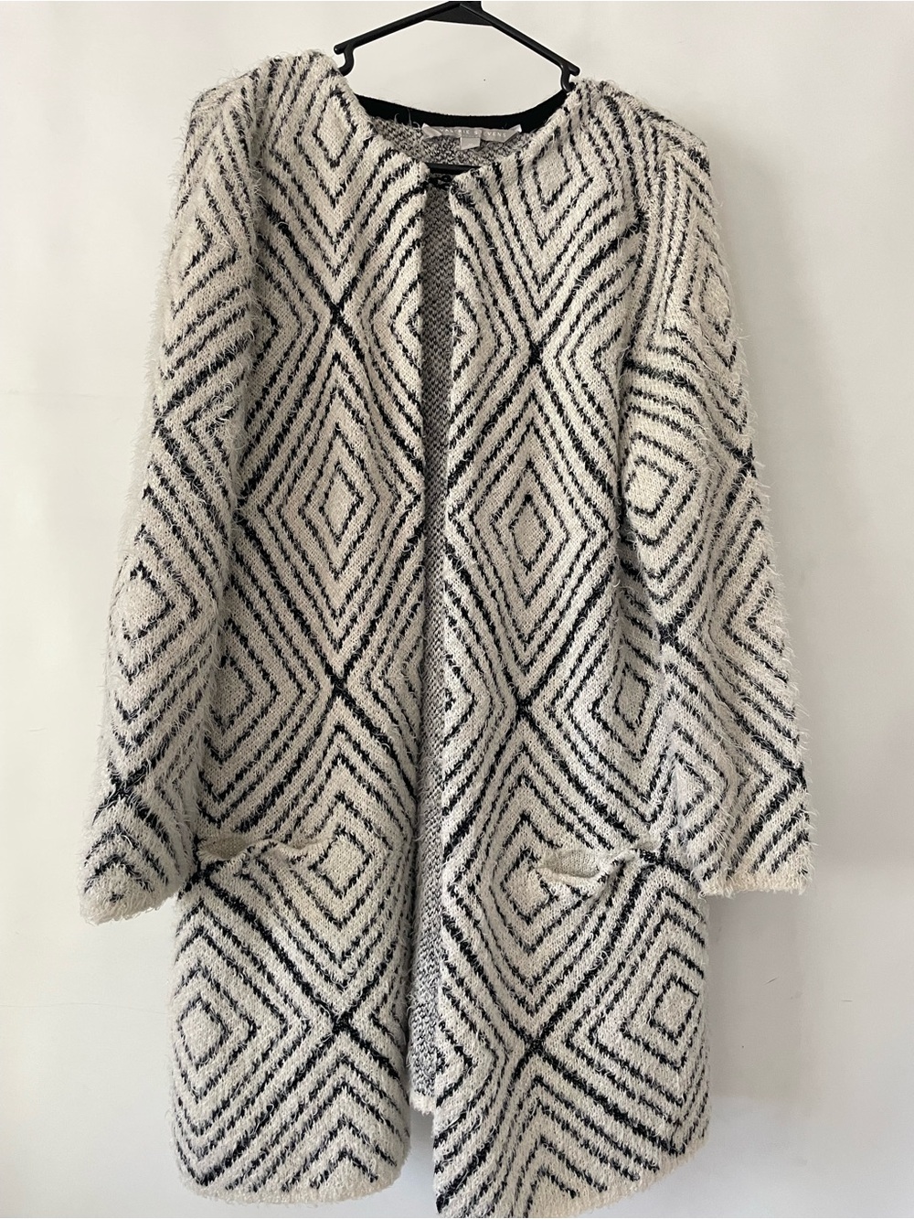 Victoria Steven’s Open Front Women's Geometric Coat - Ivory & Black
